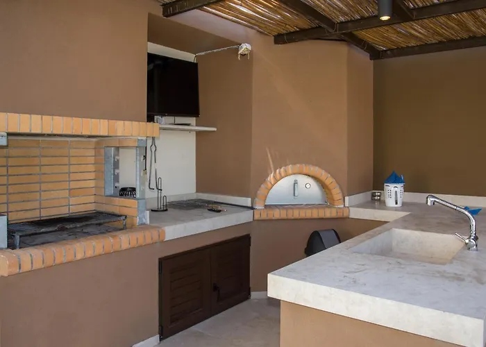 Villa Almi-cove Hilltop Chania (Crete)