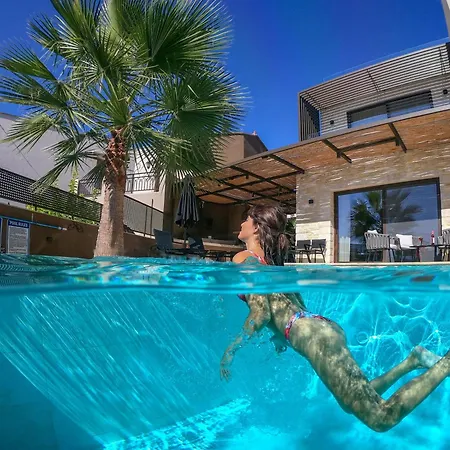 Almi-cove Hilltop Βίλα *