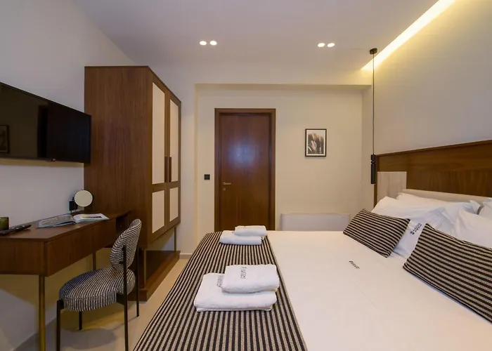 Almi-cove Hilltop Villa