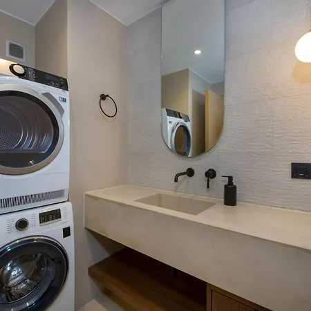 Almi-cove Hilltop Villa