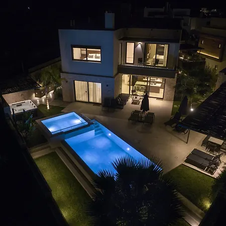 Villa Almi-cove Hilltop *