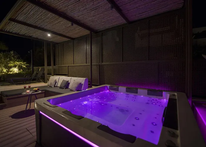 Almi-cove Hilltop Chania (Crete)