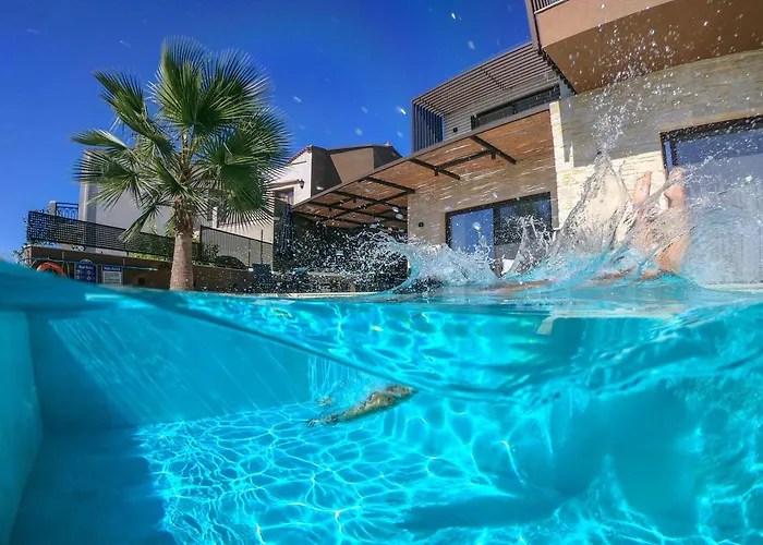 Willa Almi-cove Hilltop *