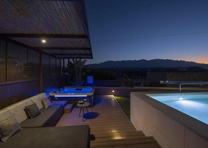 Almi-cove Hilltop Villa *